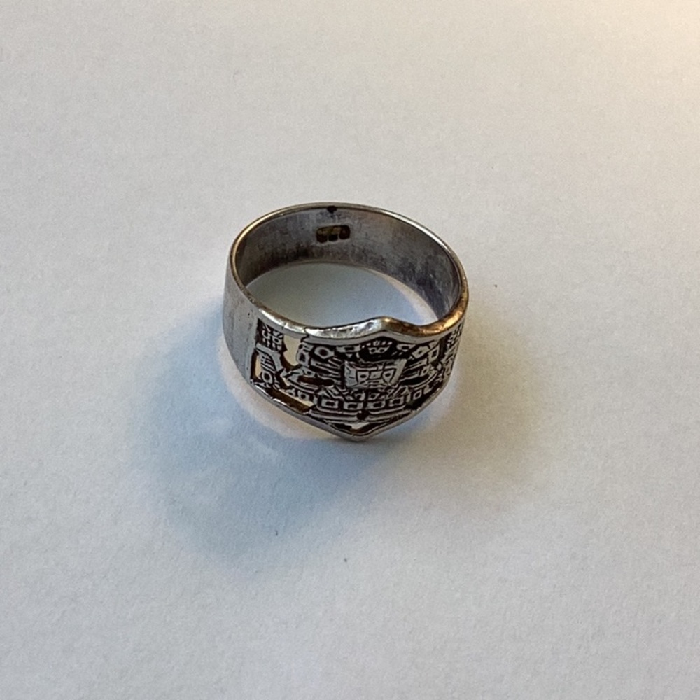 Peruvian Silver Ring size 7 🗿